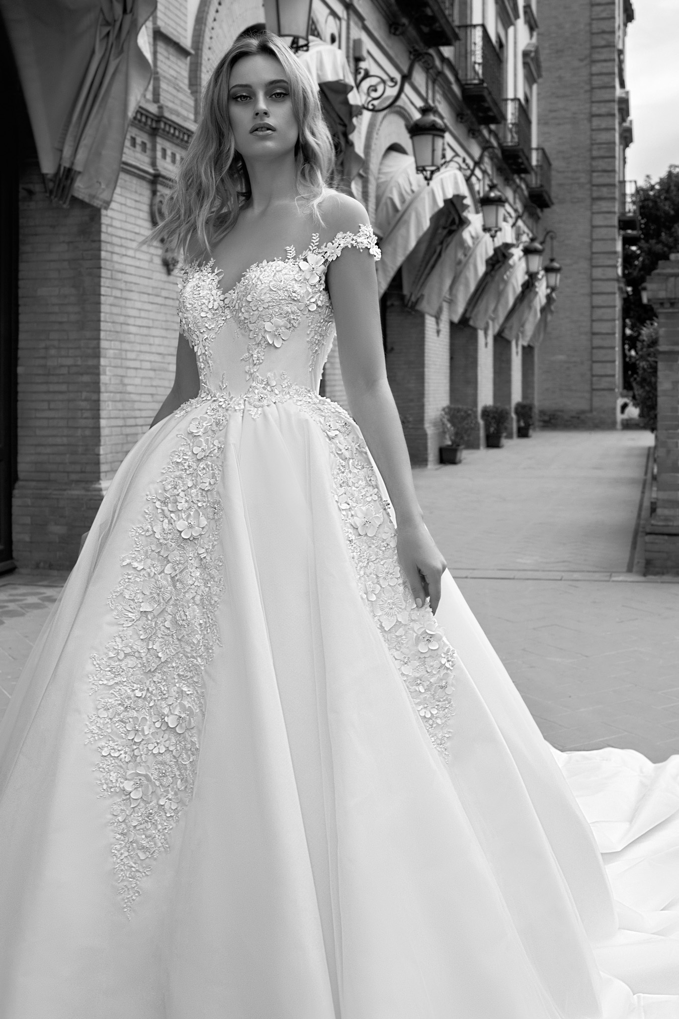 ricca sposa WEDDING DRESS FLORA 20-026