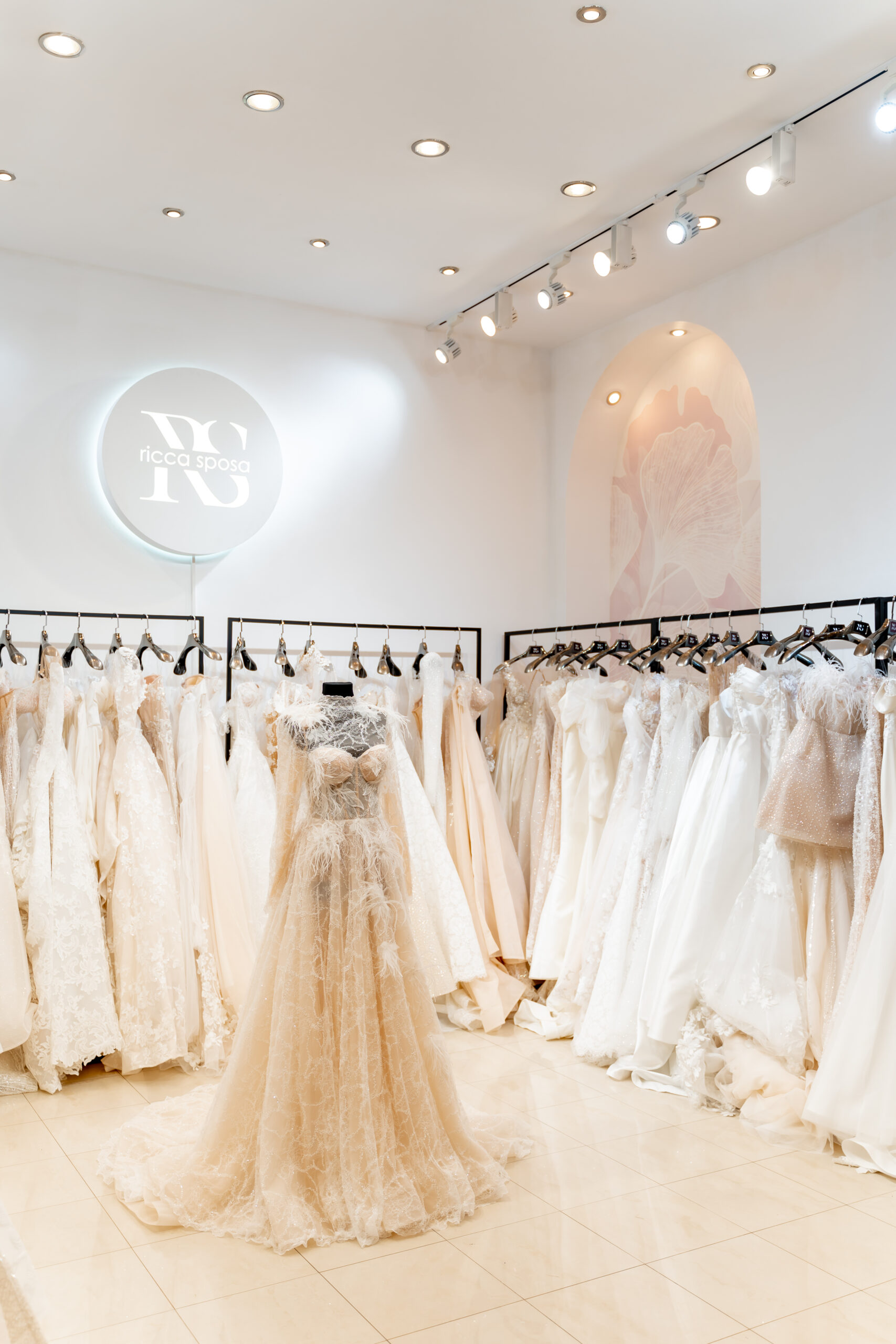Grand Opening official Ricca Sposa boutique Welcomes Bucharest Brides